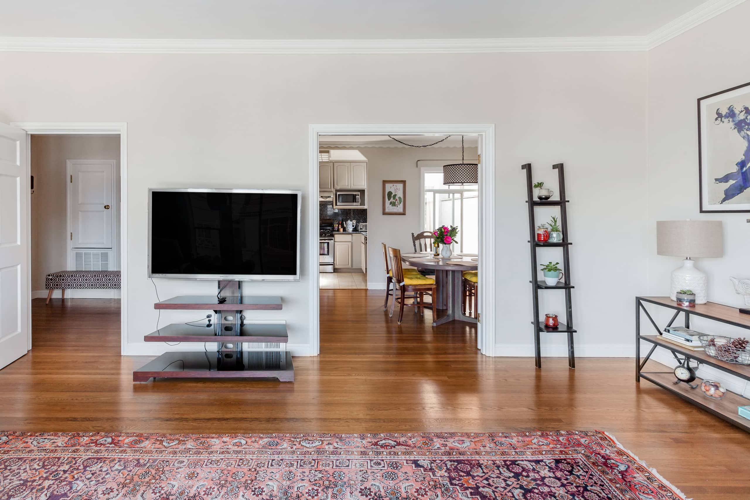 Home in San Francisco · ★4.84 · 3 bedrooms · 4 beds · 2.5 baths - Image 4