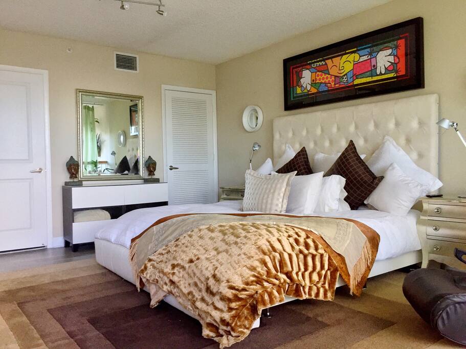 Miami Beach Luxury Town House