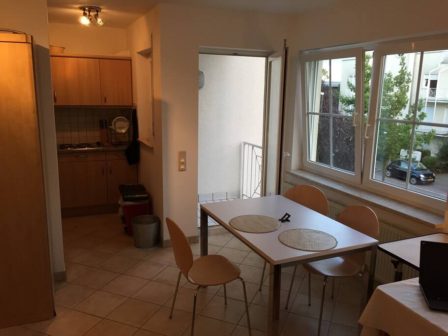 Glance at the terrasse and kitchen