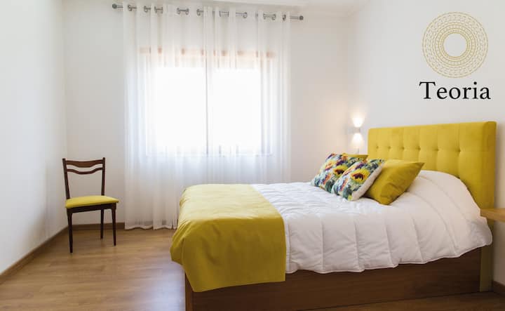 Habitación amarilla