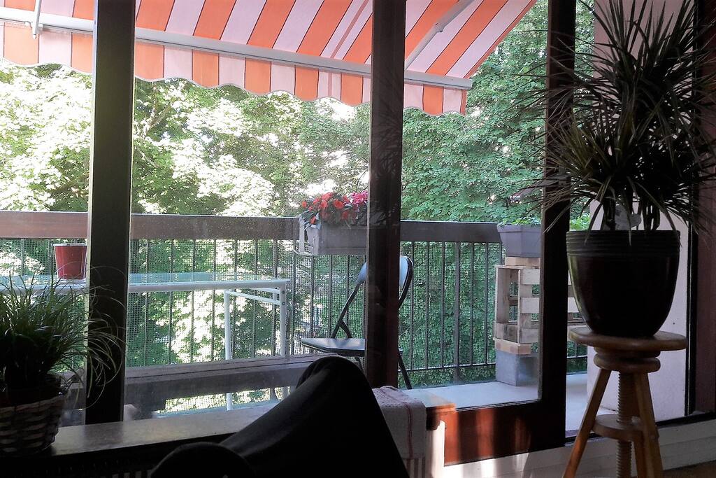 Le balcon