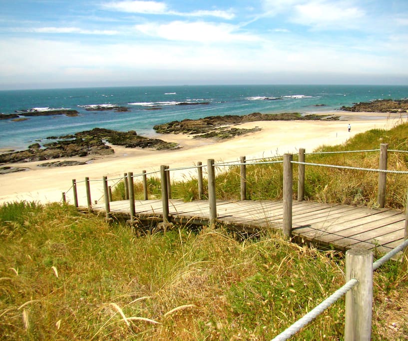 Amorosa Beach