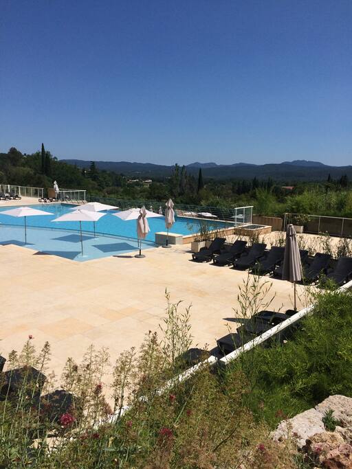 Piscine entrée