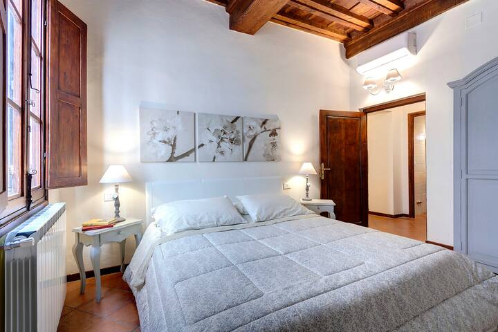 MAISON CHARLOTTE gallery image 4