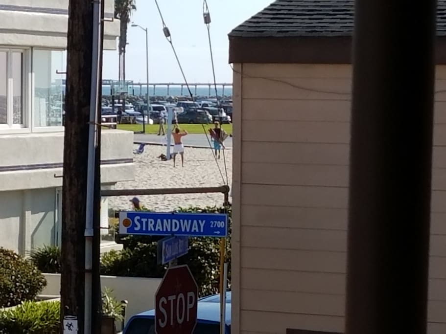 Ocean View Deck! See Ocean, Jetty, and Sand Volley Ball Courts!