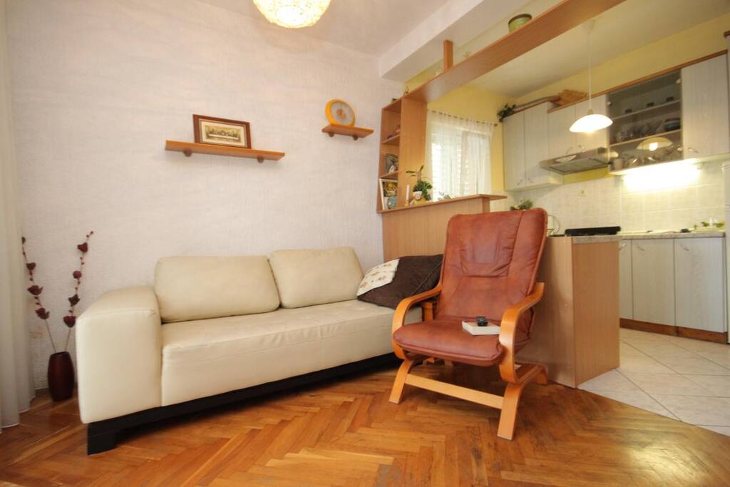 Living room, Surface: 9 m²
