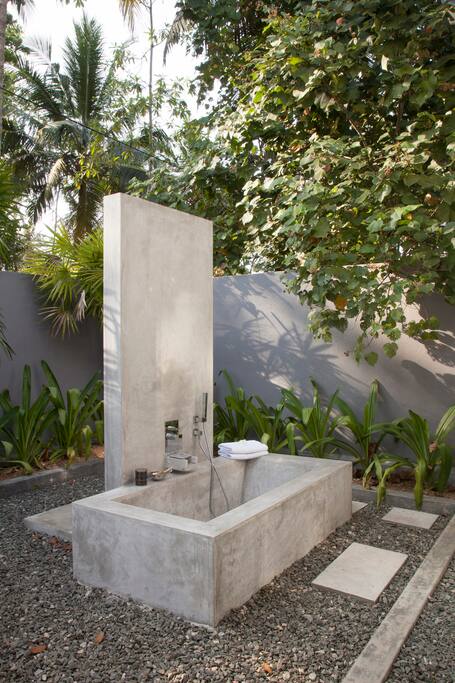 Outdoor Bath & Shower