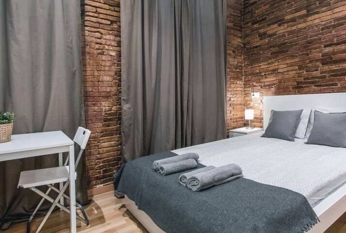 Airbnb Barcelona Vacation Rentals Places To Stay