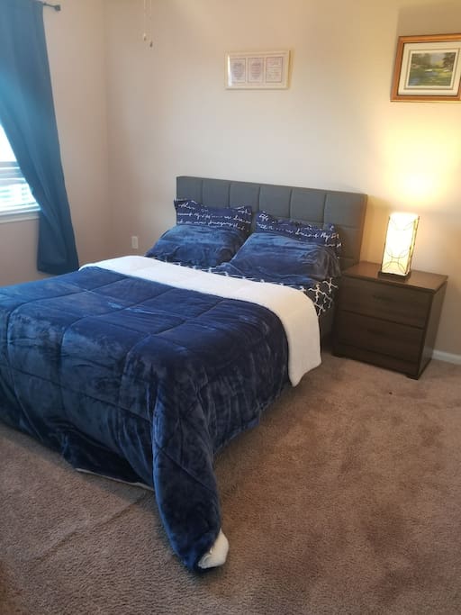 Let the soft bed and lighting give you some zen.