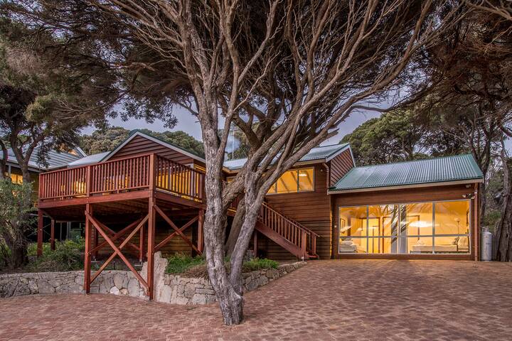 Yallingup Seascapes gallery image 4