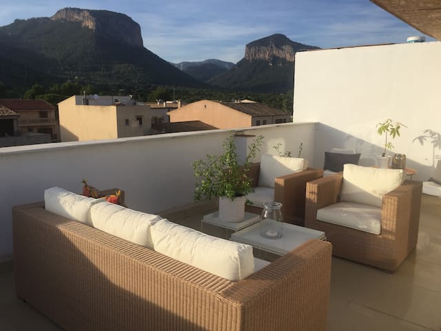 New penthouse studio with outstanding view