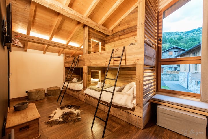 غرفة الأطفال الطابق الأول