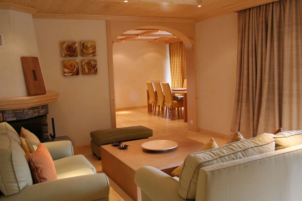 Dining room seen from the living room