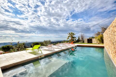 Luxurious Spacious Villa Pool Tennis Sea View