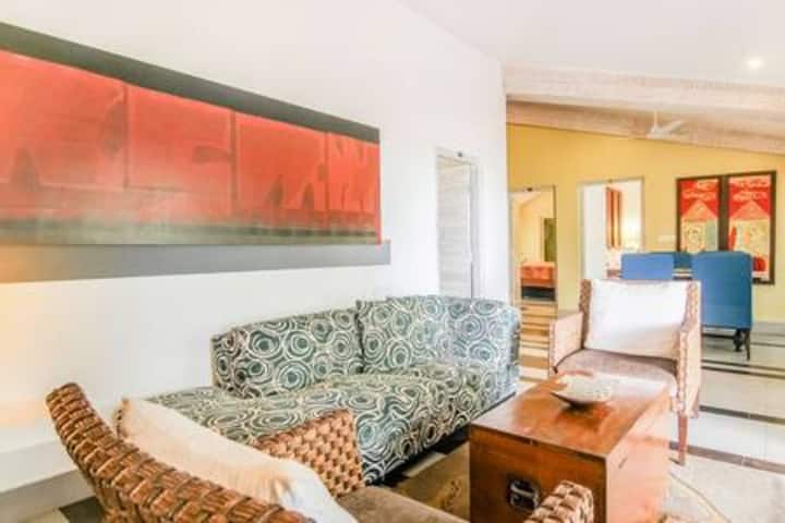 Living room image 1