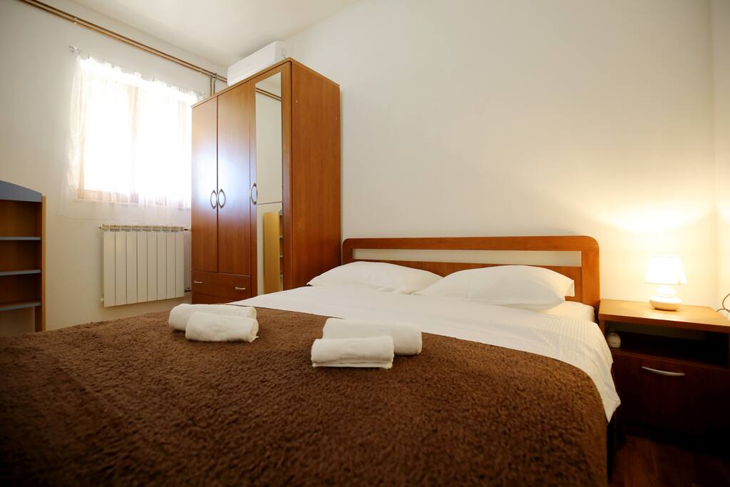 1st bedroom (ground floor)