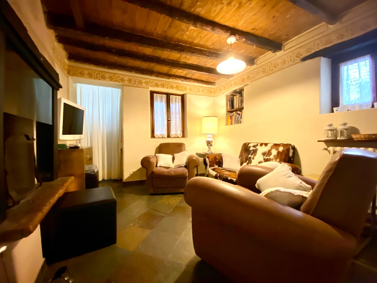 Propriété Airbnb réussie: House near the Malcesine Castle à Malcesine