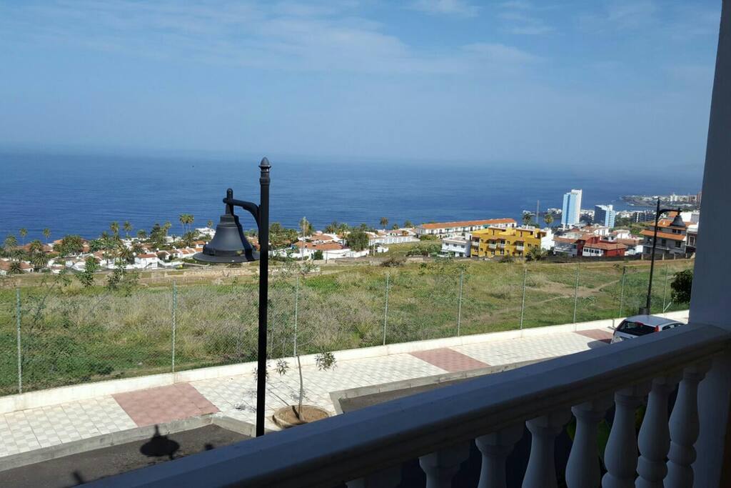 Balcón con vista al mar