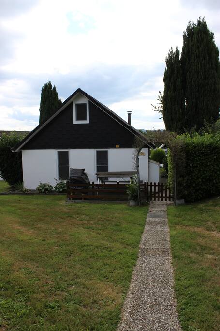 Vue avant (avec terrasse secondaire)