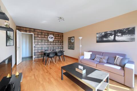Apartment 68 m2 in the city center 2 bedrooms