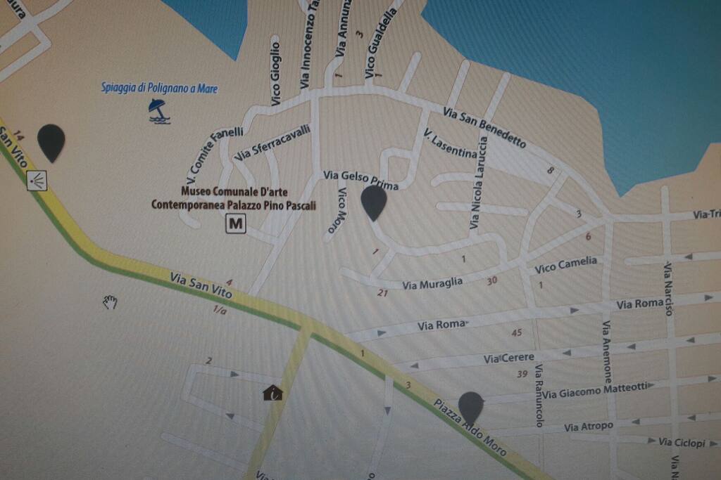 Da sinistra verso destra SPIAGGIA-CASA-CENTRO