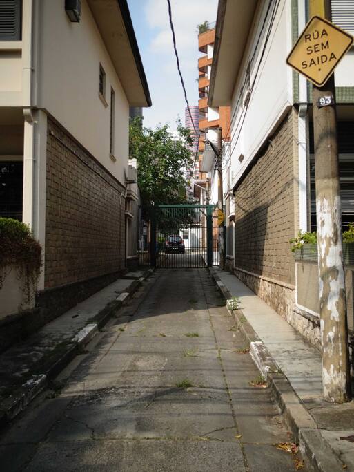 Driveway of the private street