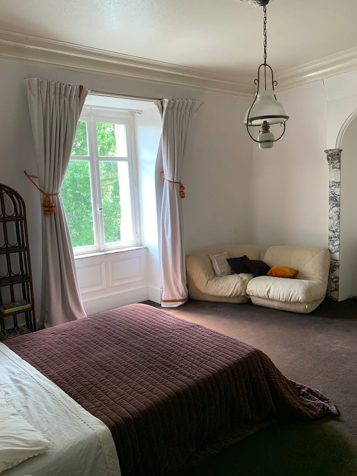 Ზედა საძინებელი (საწოლი 160)