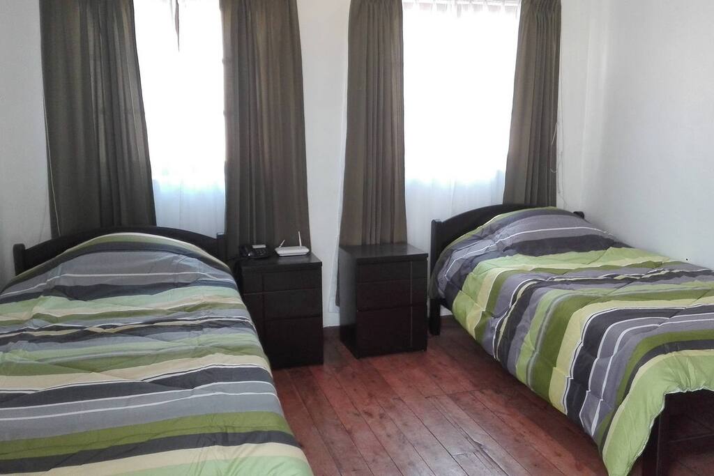 Habitación con dos camas