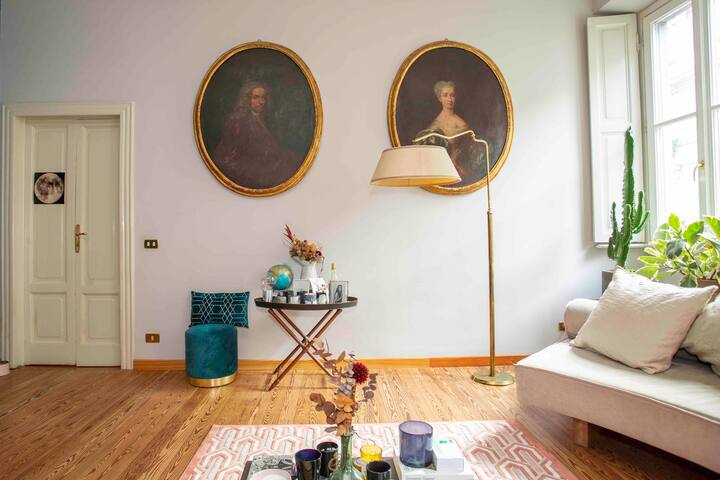 PRESTIGIOUS ESCAPE IN MILAN WITH GREAT TERRACE gallery image 4