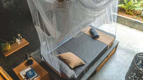 verse collective | hostel studio 01 - dikwella