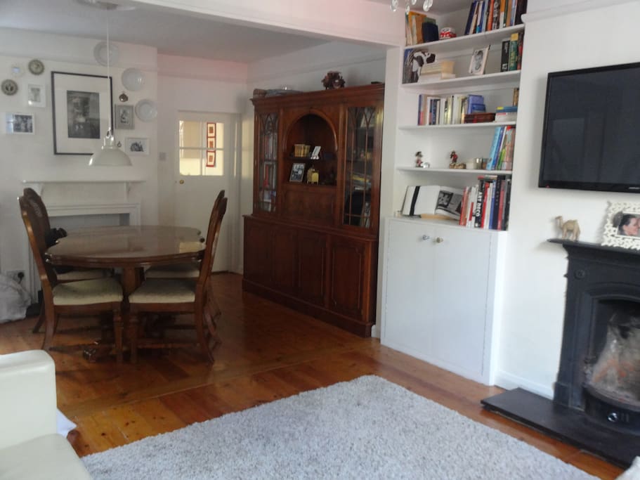 Dinning area with door to the kitchen