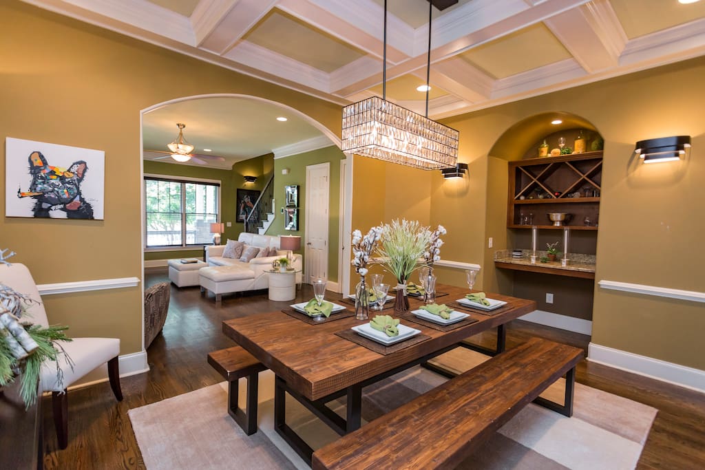 Dining Room + Bar (Tray Ceiling)