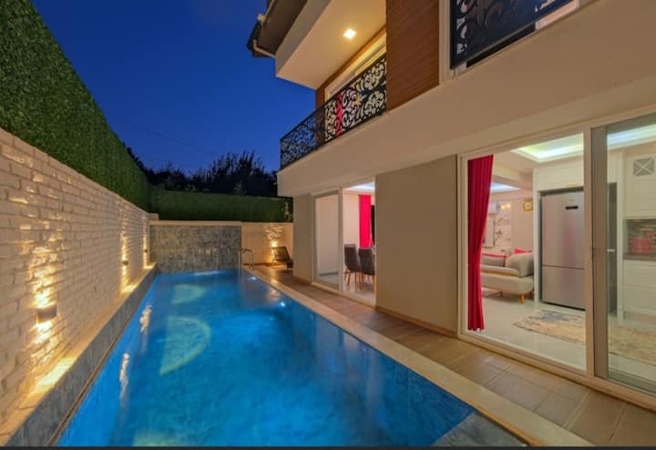 Lüks Müstakil Havuzlu Villa - Fethiye
