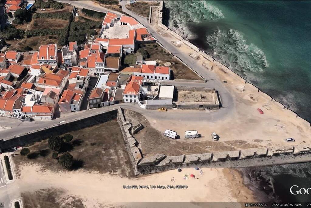 very close to the sea and beach!