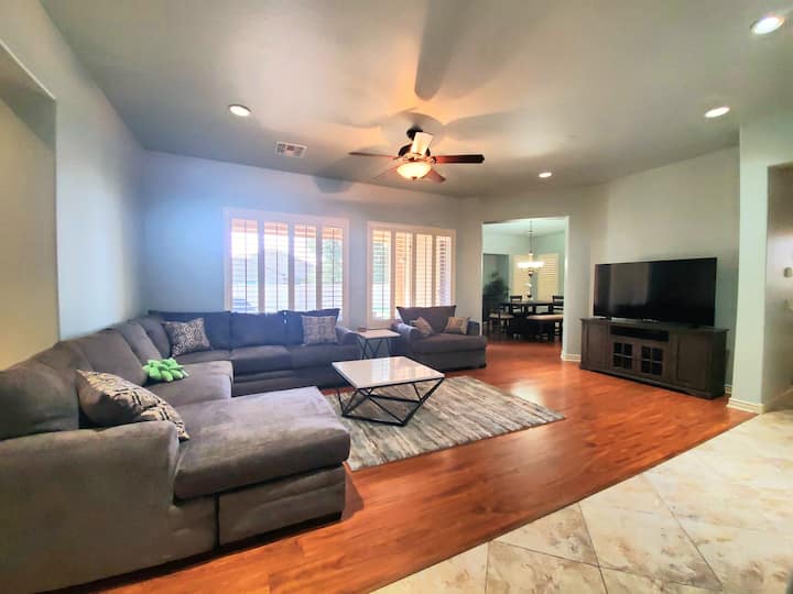 Gorgeous 4bd Home With Sparkling Pool! - Casa Grande
