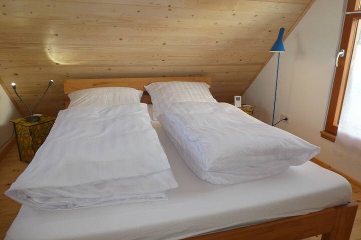 Bed top floor top tree house-Wesertal-Weserbergland