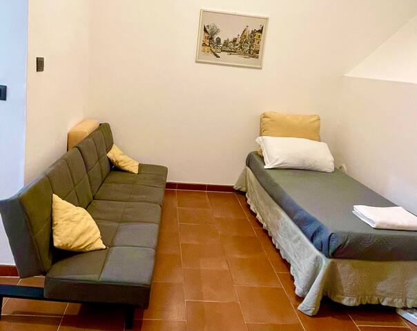Apartment,2 Person, Near Vatican gallery image 3