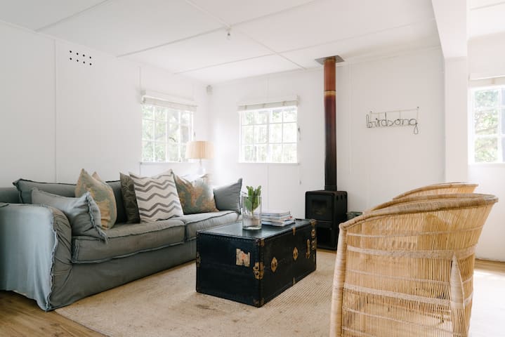 Scarborough Beach cottage. gallery image 3