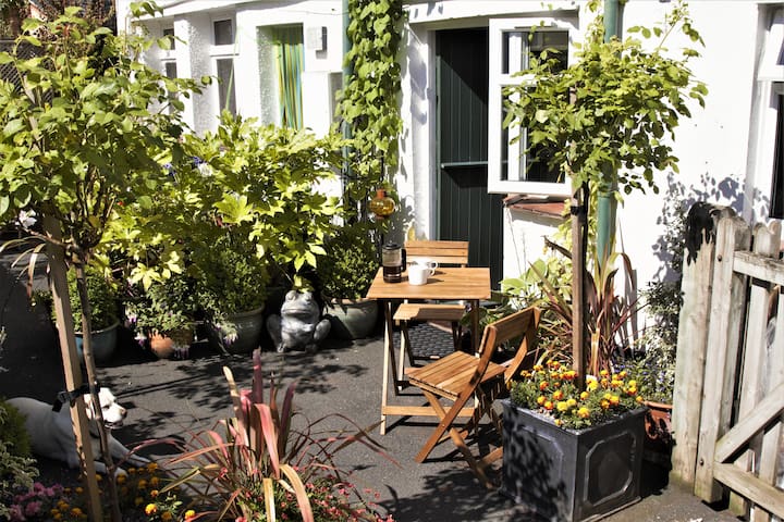 Lowerbourne Studio