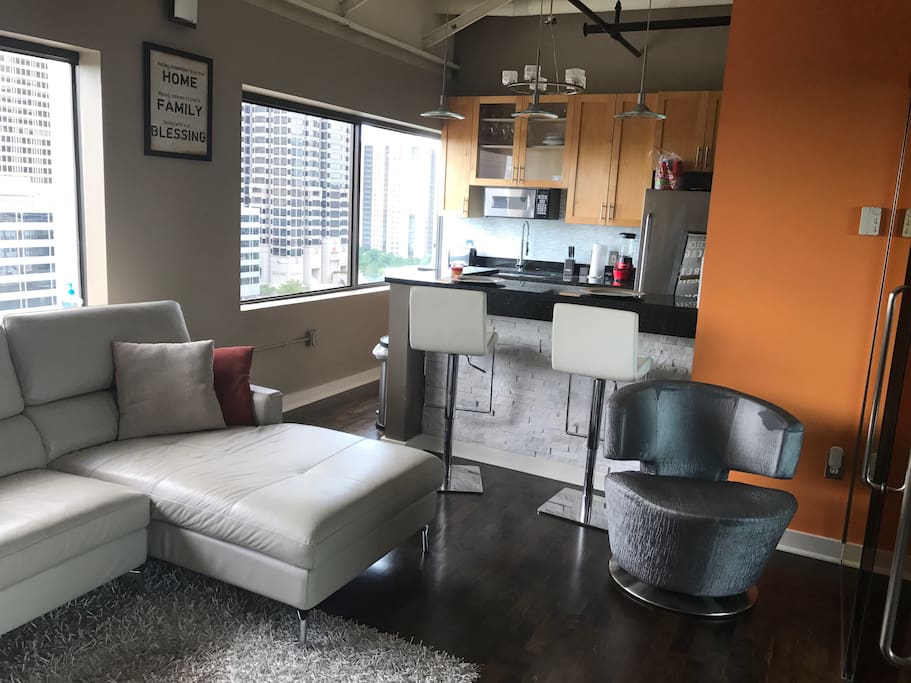 Lounge!