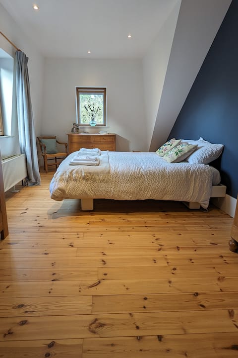 Large quiet room with private bathroom