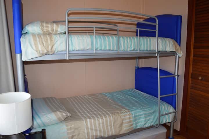 Schlafzimmer 3