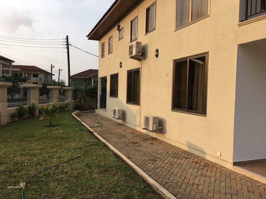All rooms are air conditioned. Well keep spacious yard. Can accommodate 6 vehicles in front
