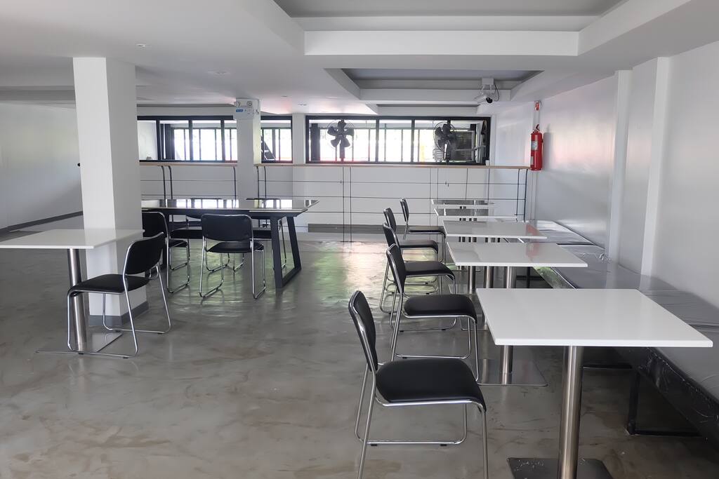 Shared desk for work