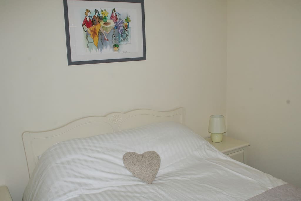 Bedroom 1 - King size bed