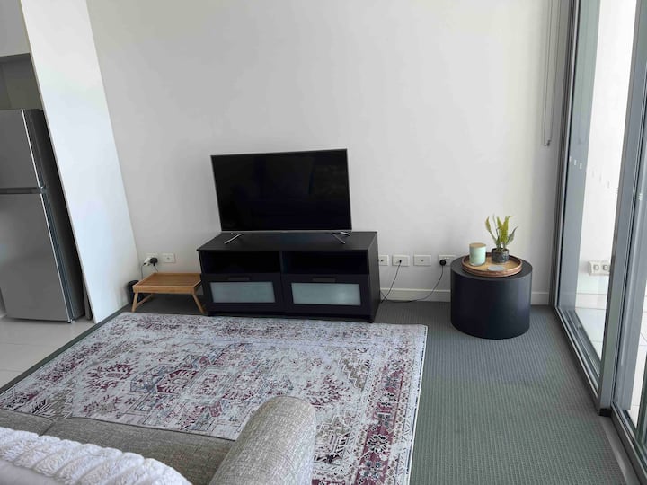 Minimalistic, Modern, And Lovely One Bedroom. - ブリスベン
