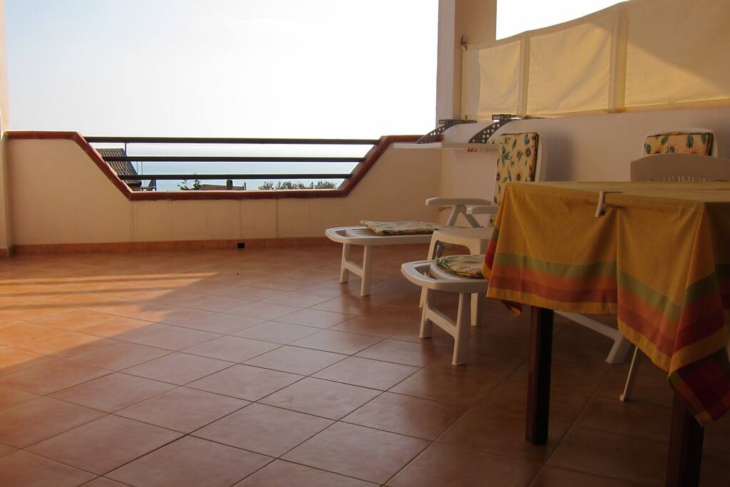 VERANDA CAMERA GIRASOLE