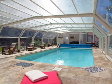 Gite with year-round heated pool