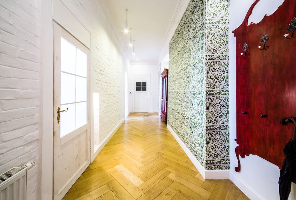 Entrance corridor