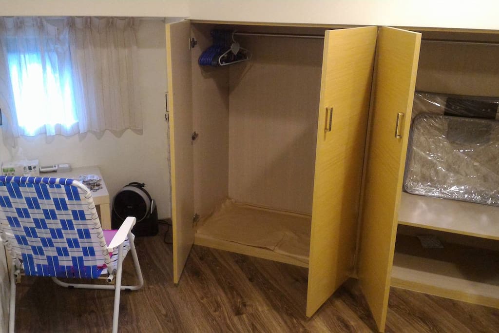 built-in wardorbe